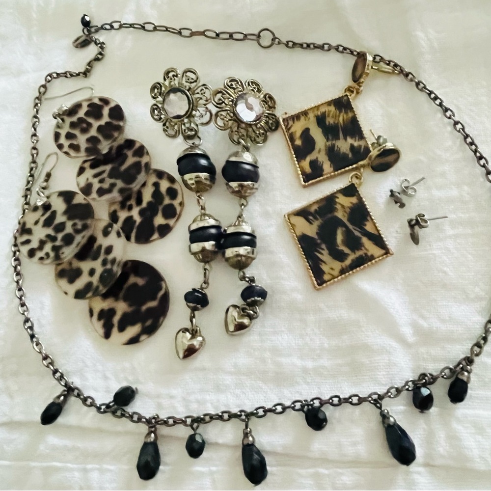 Vintage 80s Animal Print,Runway Style Retro Earrings,Blackstone Dangle Choker.